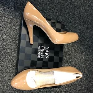 Camel smooth leather heels